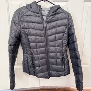 BCBGeneration Ultra Lightweight Packable Down Coat size small grey
